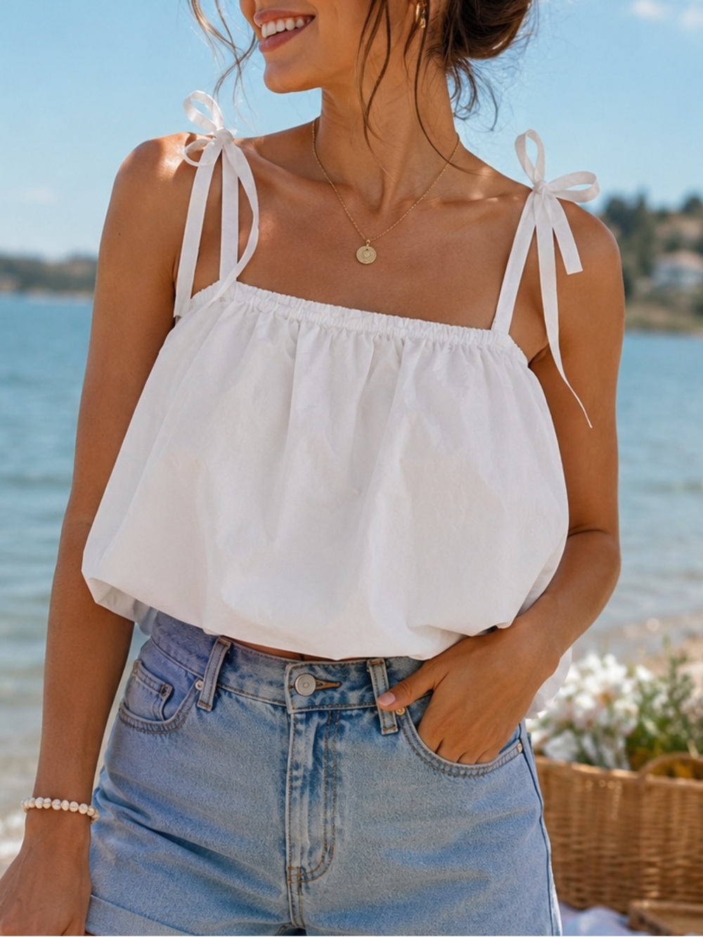 NWOT H&M White Sleeveless Tie Strap Crop Top Size M Summer Vacation Casual